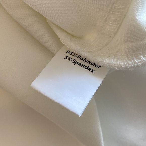 💖 CAZNC THE LABEL - White One Shoulder Top💖 - Picture 11 of 16